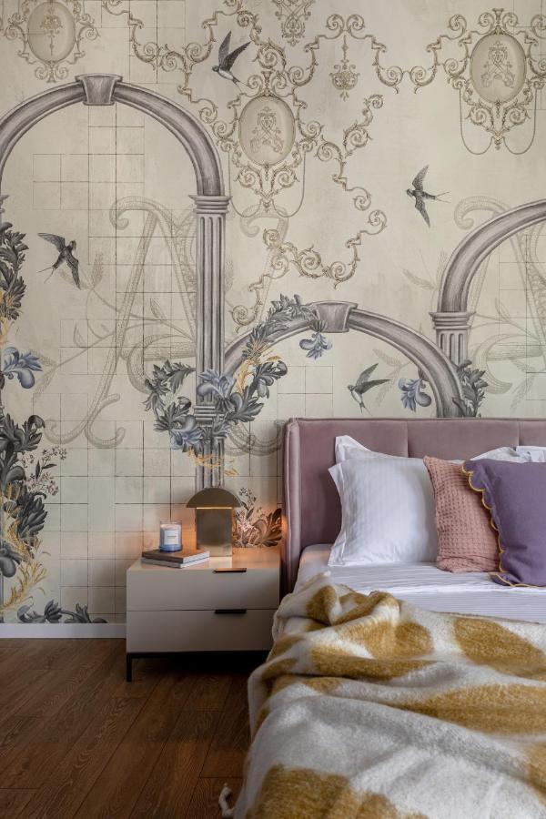 Holt - Dolce In Napoli Apartment Bukares Bagian luar foto
